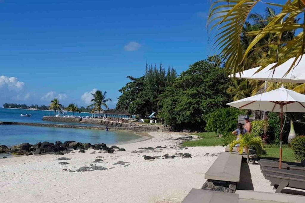 Beachfront Le Cerisier Trou Aux Biches, Mon Choisy Apartment Mont-Choisy Exterior photo